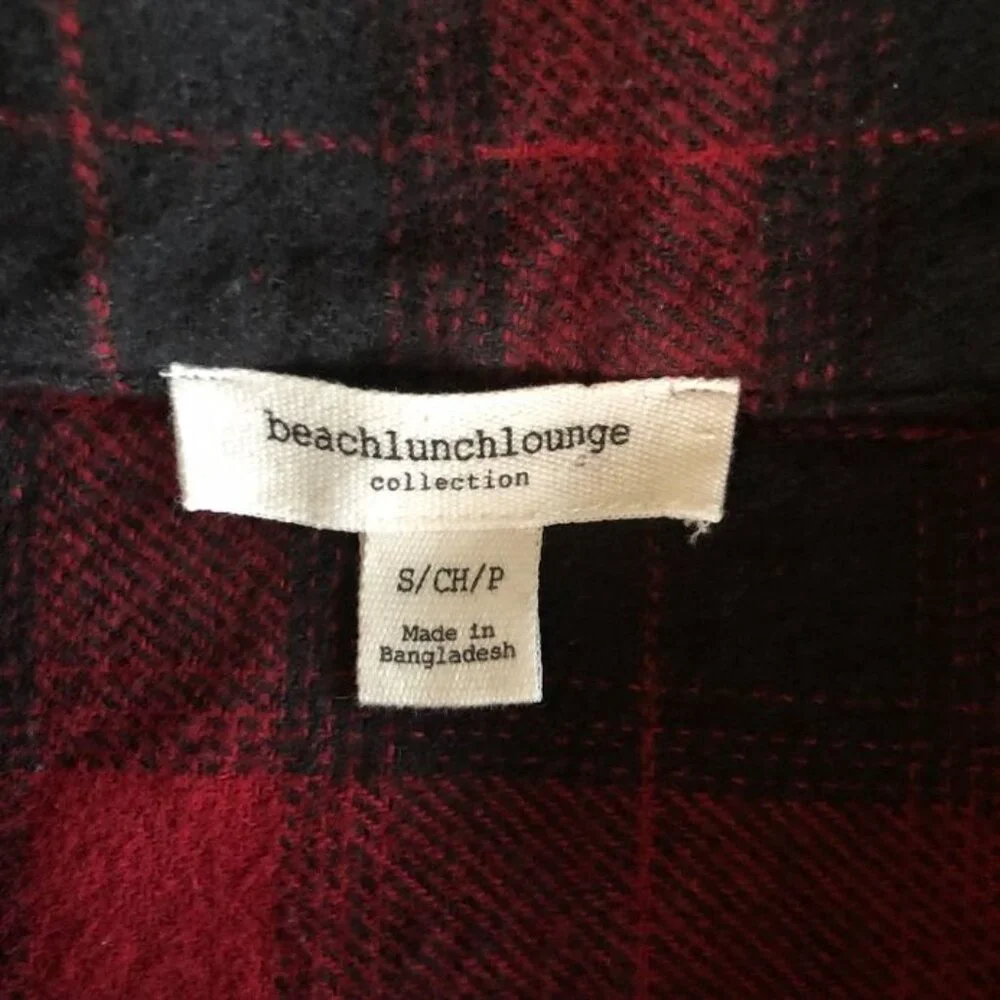 Beachlunchlounge Red/Black Plaid Flannel Shacket Size S